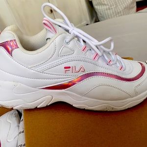 Fila Ray Holographic Pink Sneakers